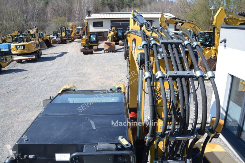 Excavator Caterpillar F ROTOTIL R5