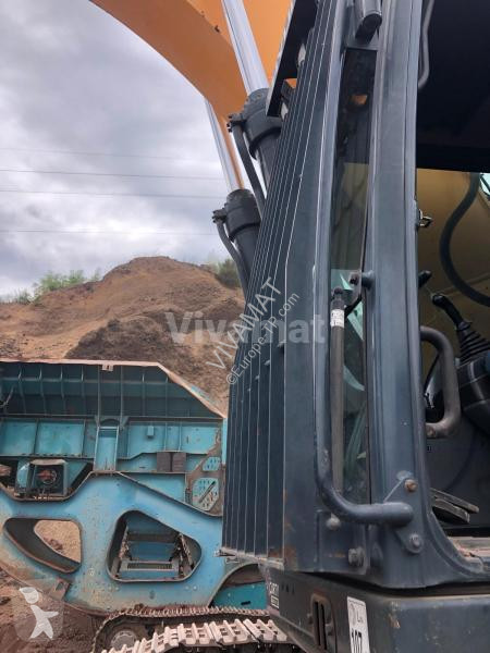 Escavatore Hyundai  HX520L