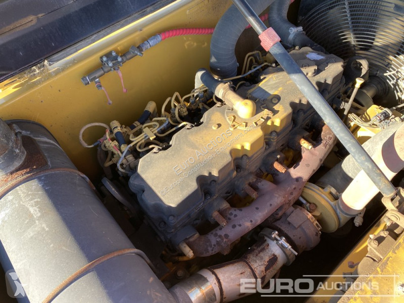 Escavatore Caterpillar 2 FM