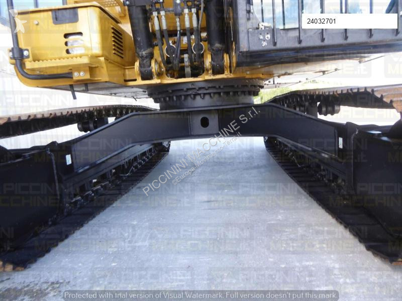 Escavatore Caterpillar