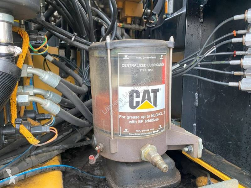 Escavatore Caterpillar F