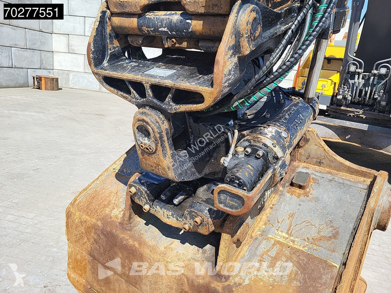 Graafmachine Volvo C300 L NOVATRON GPS