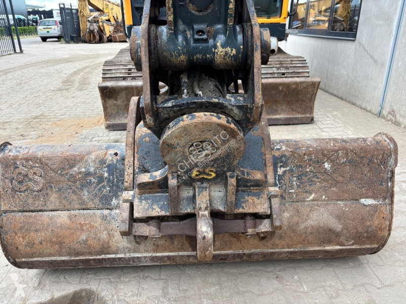 Escavadora Hyundai HX145LCR - HX145 - HX140