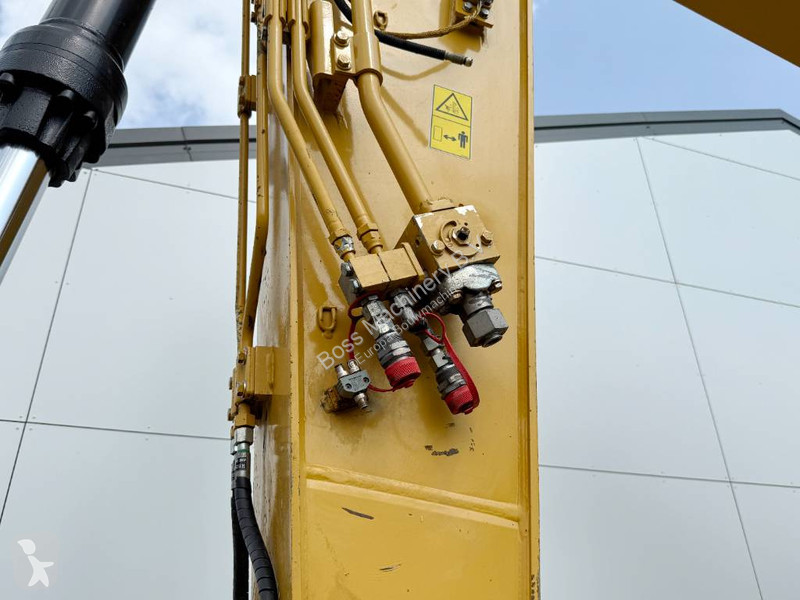 Escavadora Caterpillar - German Machine / Rear...