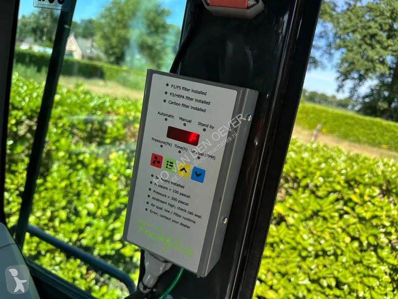 Escavatore Hitachi ZH210LC-5B