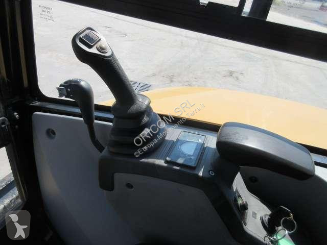 Escavatore Caterpillar 3027 CR