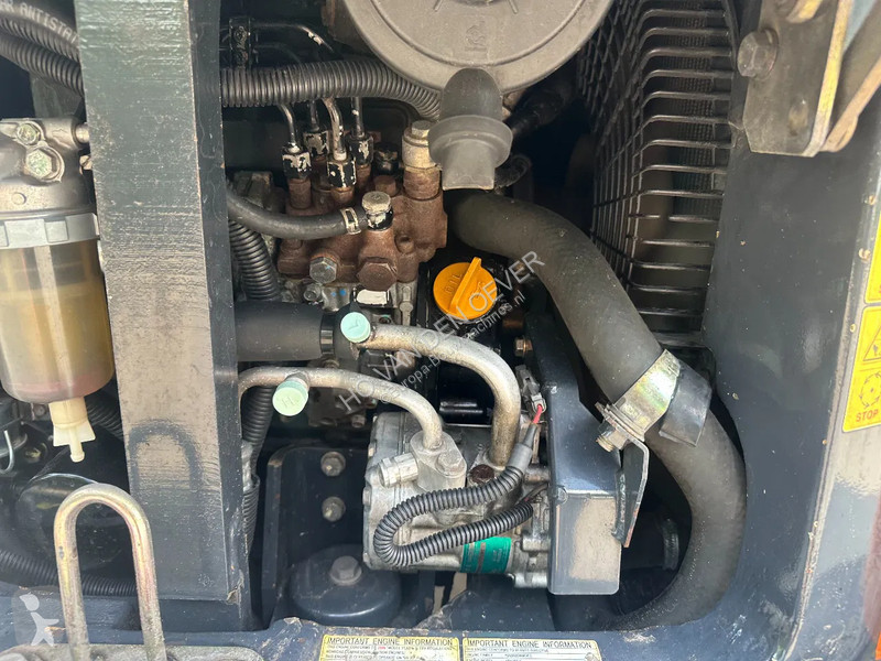 Escavadora Hitachi CLR