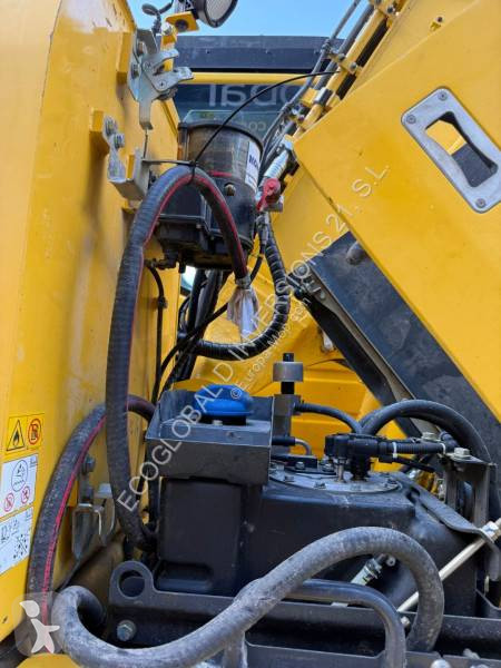 Excavator Komatsu PW148-11