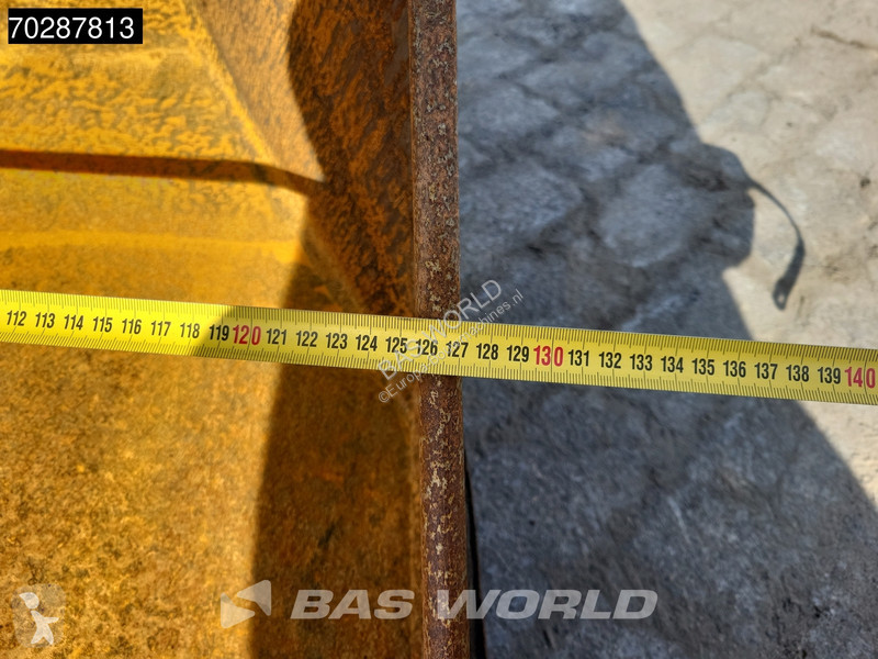 Excavator Caterpillar D OUTRIGGERS + BLADE