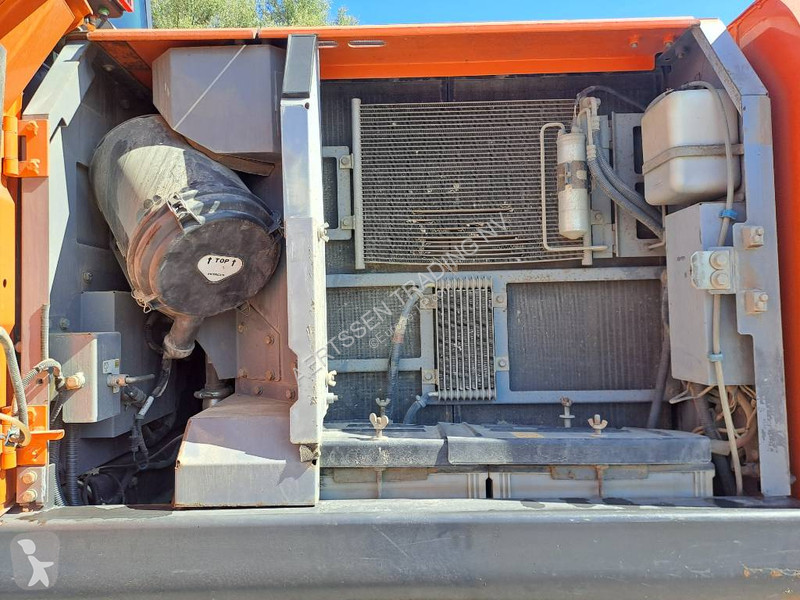 Escavadora Hitachi W-5 B
