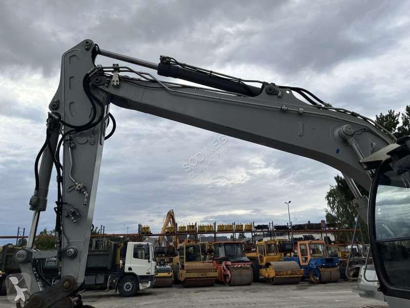Escavadora Liebherr