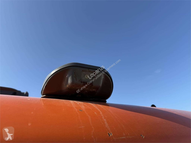 Escavadora Hitachi 140 W