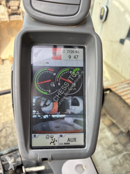 Excavadora Hitachi ZX 210 LC-6 -
