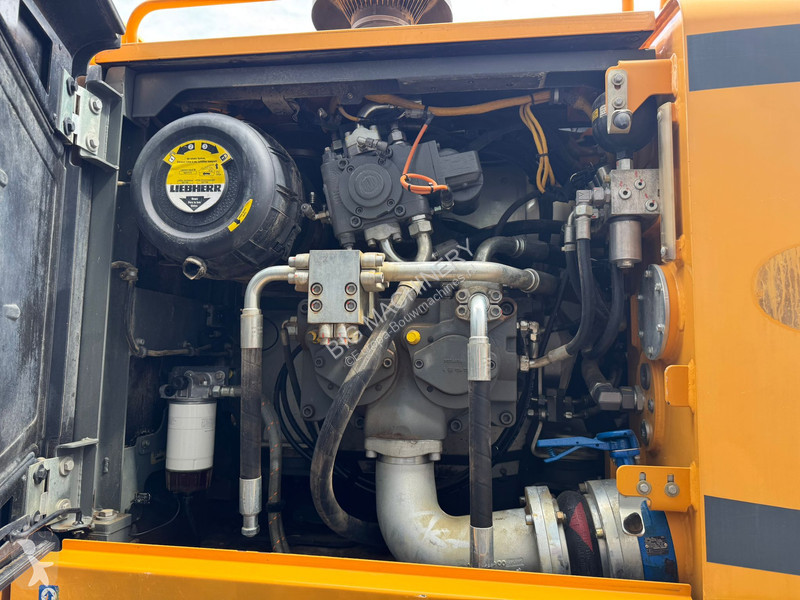Excavadora Liebherr LC Hydraulic excavator