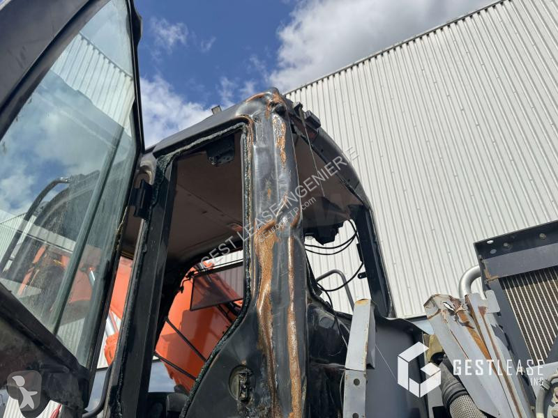 Escavatore Hitachi -5B