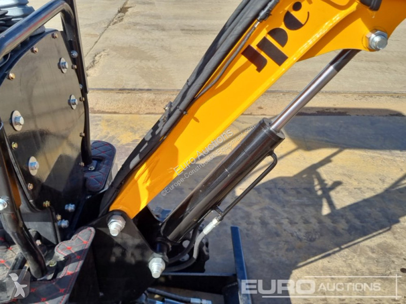 Escavadora JPC HT12