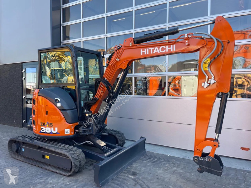 Escavadora Hitachi ZX38U-6 | A/C