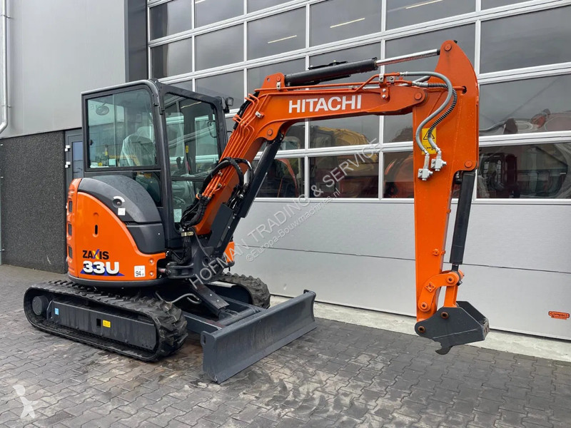Escavadora Hitachi ZX33U-6 | A/C