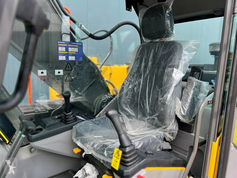 جرافة Volvo
