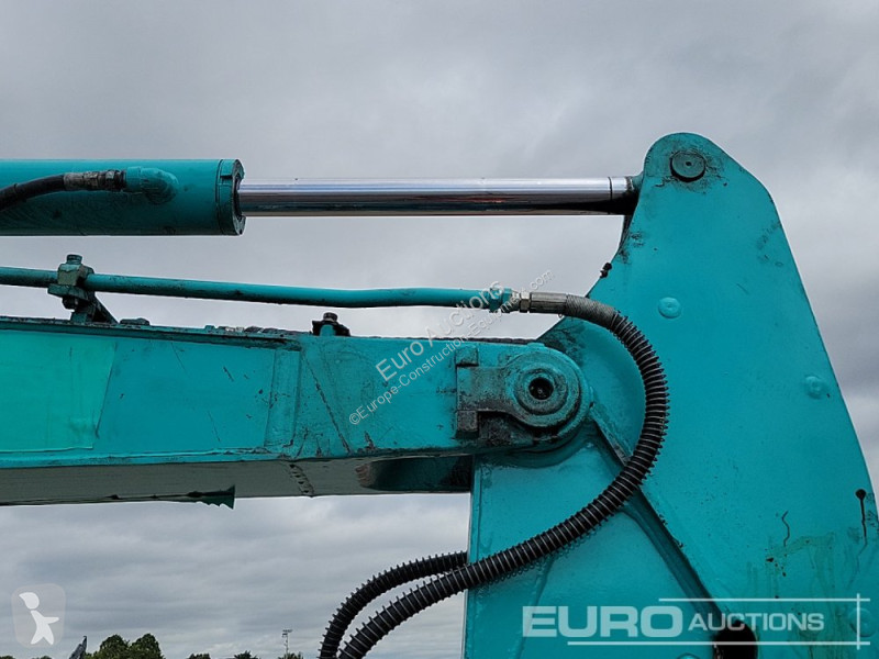 Escavadora Kobelco -8