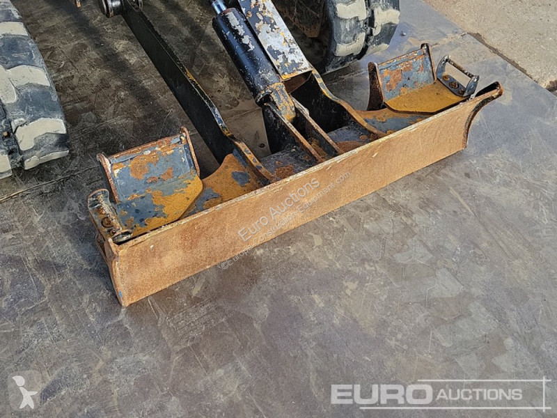 Skovel JCB 16C-1