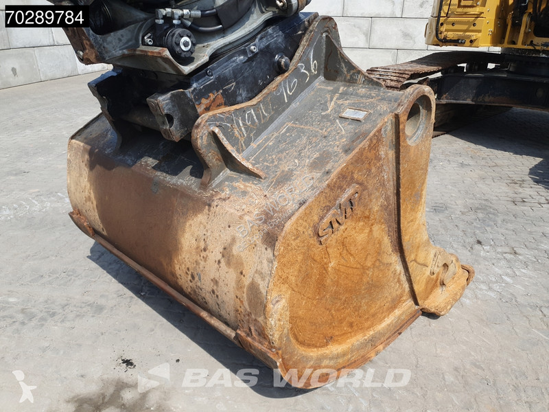 Graafmachine Caterpillar 335 FLCR OILQUICK