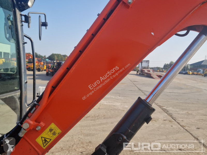 Escavadora Kubota U48-4
