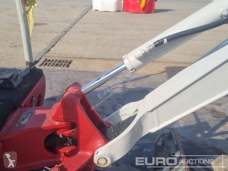 Skovel Takeuchi TB216