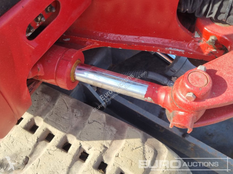Escavadora Takeuchi TB216