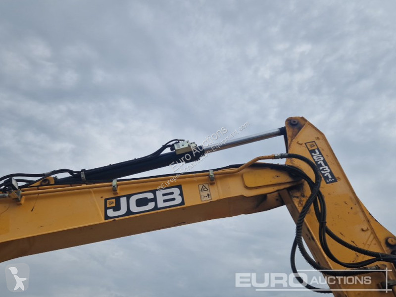 جرافة JCB JS131LC