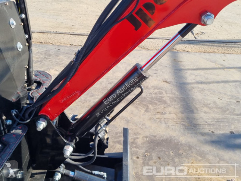 Escavatore JPC HT12