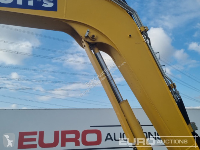 جرافة Komatsu PC80MR-5