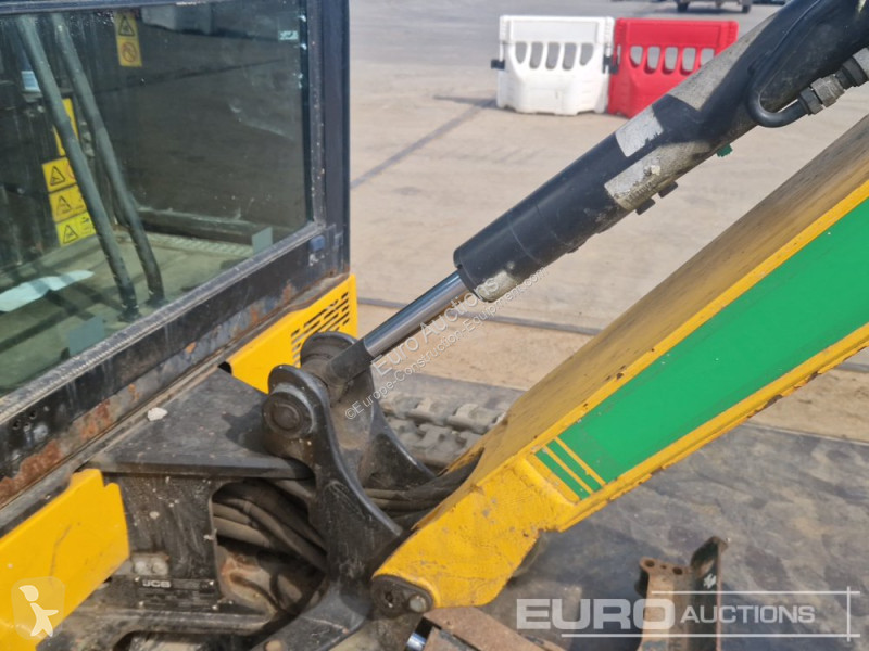 Escavatore JCB 16C-1