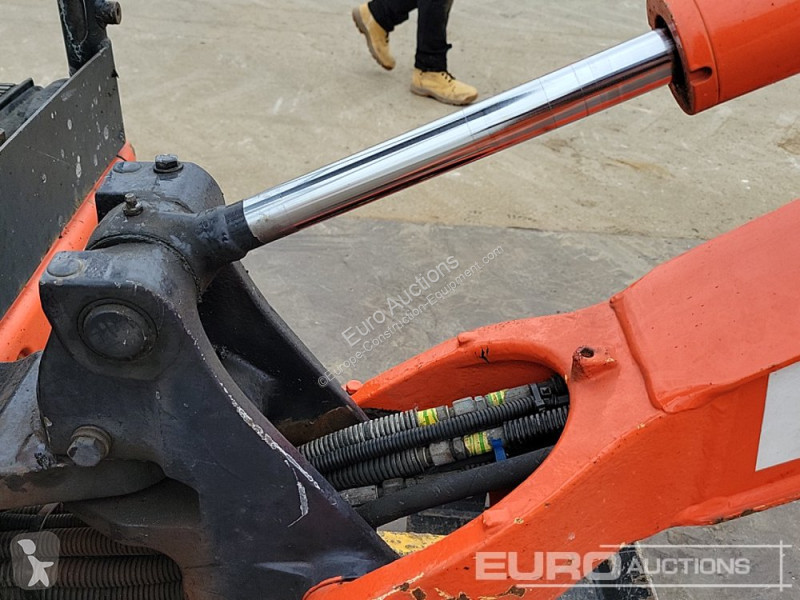 جرافة Kubota KX016-4