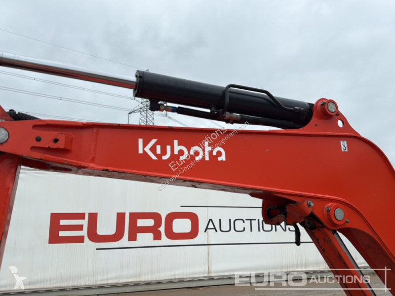 جرافة Kubota U27-4