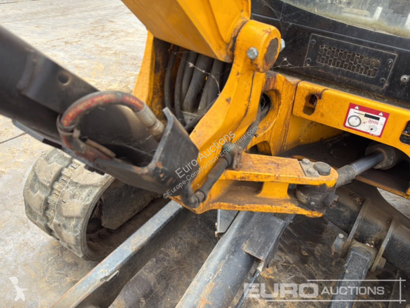 Excavator JCB L