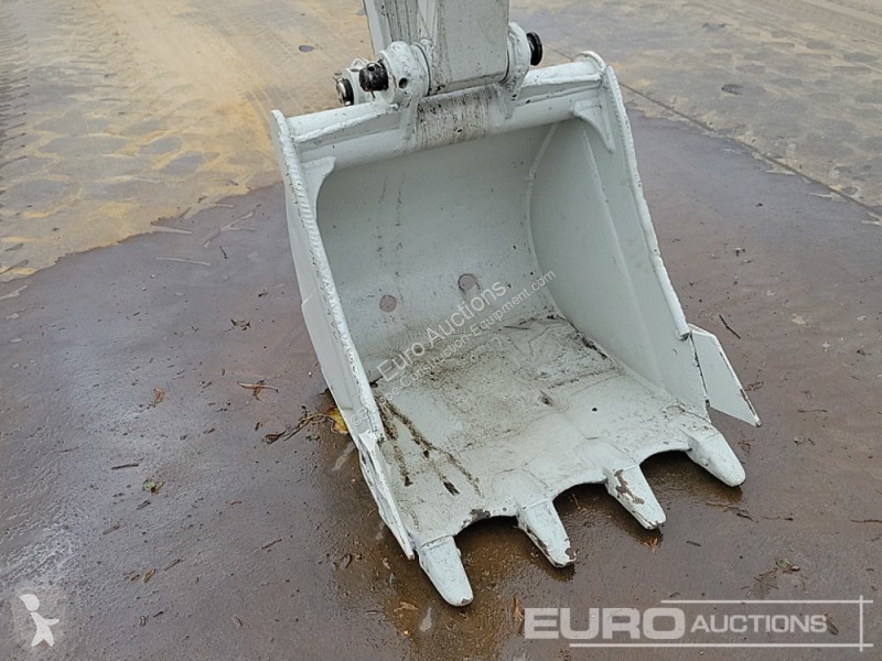 Escavadora Takeuchi TB150