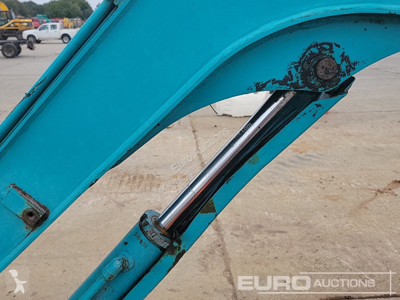 Escavatore Kubota K-020