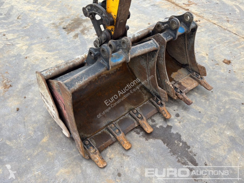 جرافة JCB 16C-1