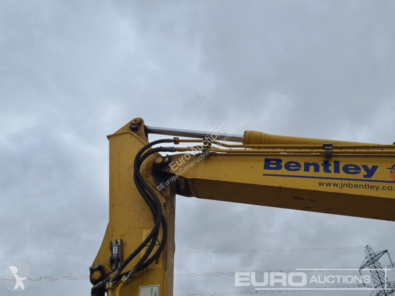 Escavatore Komatsu PC138US-11