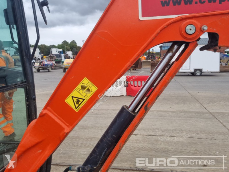 Escavatore Kubota U27-4