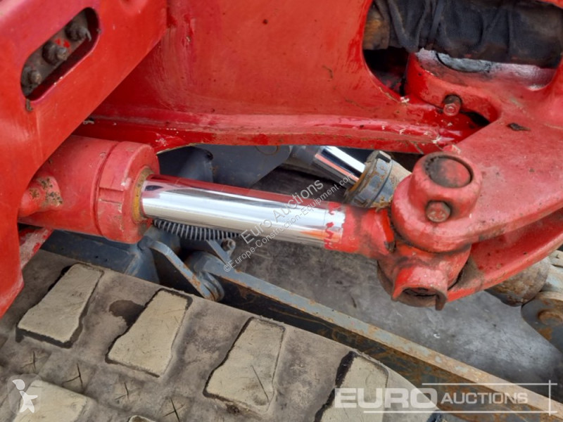 Escavadora Takeuchi TB216