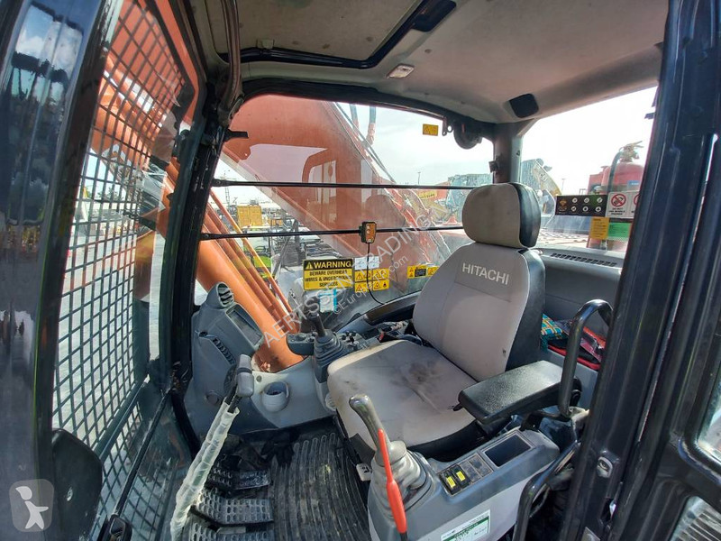 Excavadora Hitachi H-5G (Abu Dhabi)