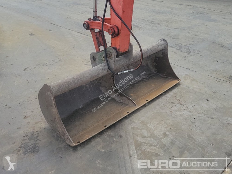 Lopatový nakládač Kubota U48-4