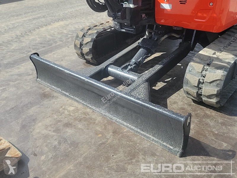Lopatový nakládač Kubota U36-4