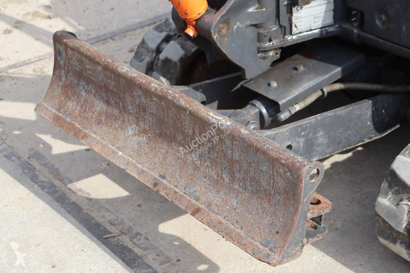 Escavatore Hitachi ZX17U
