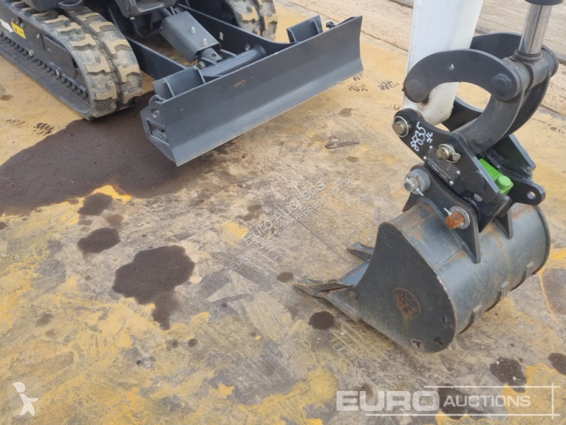 Lopatový nakládač Bobcat E19