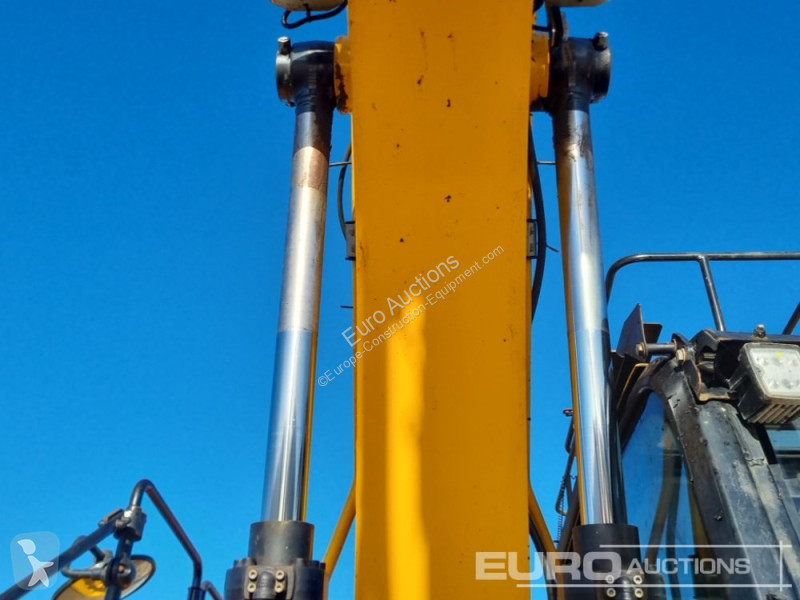 جرافة JCB 140XL