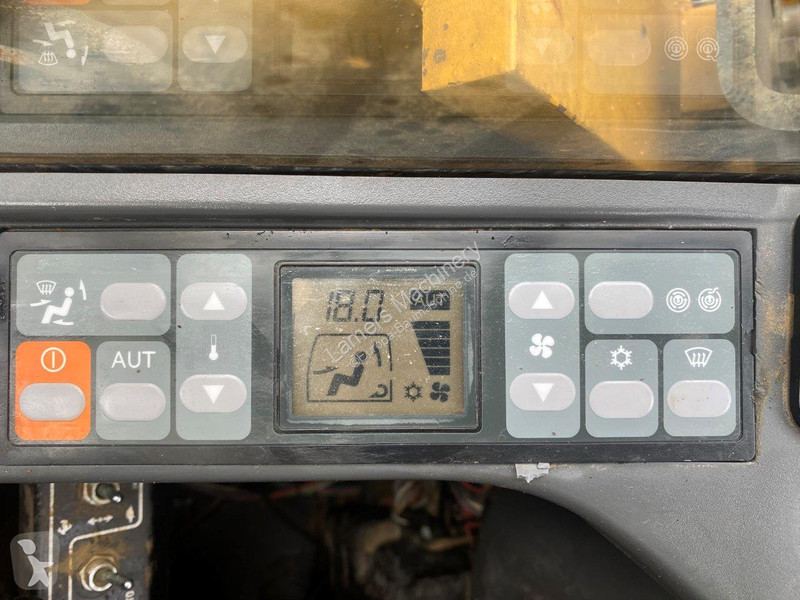 Graafmachine Caterpillar NVT