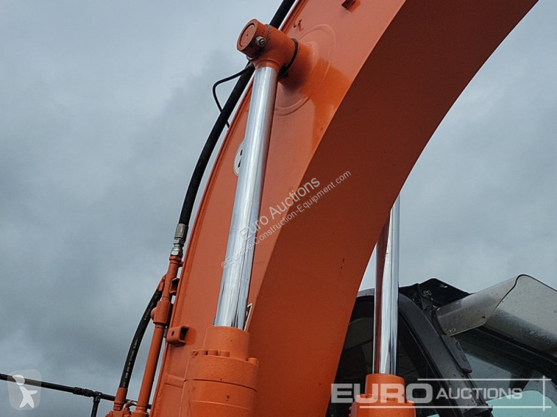 Excavadora Hitachi -6